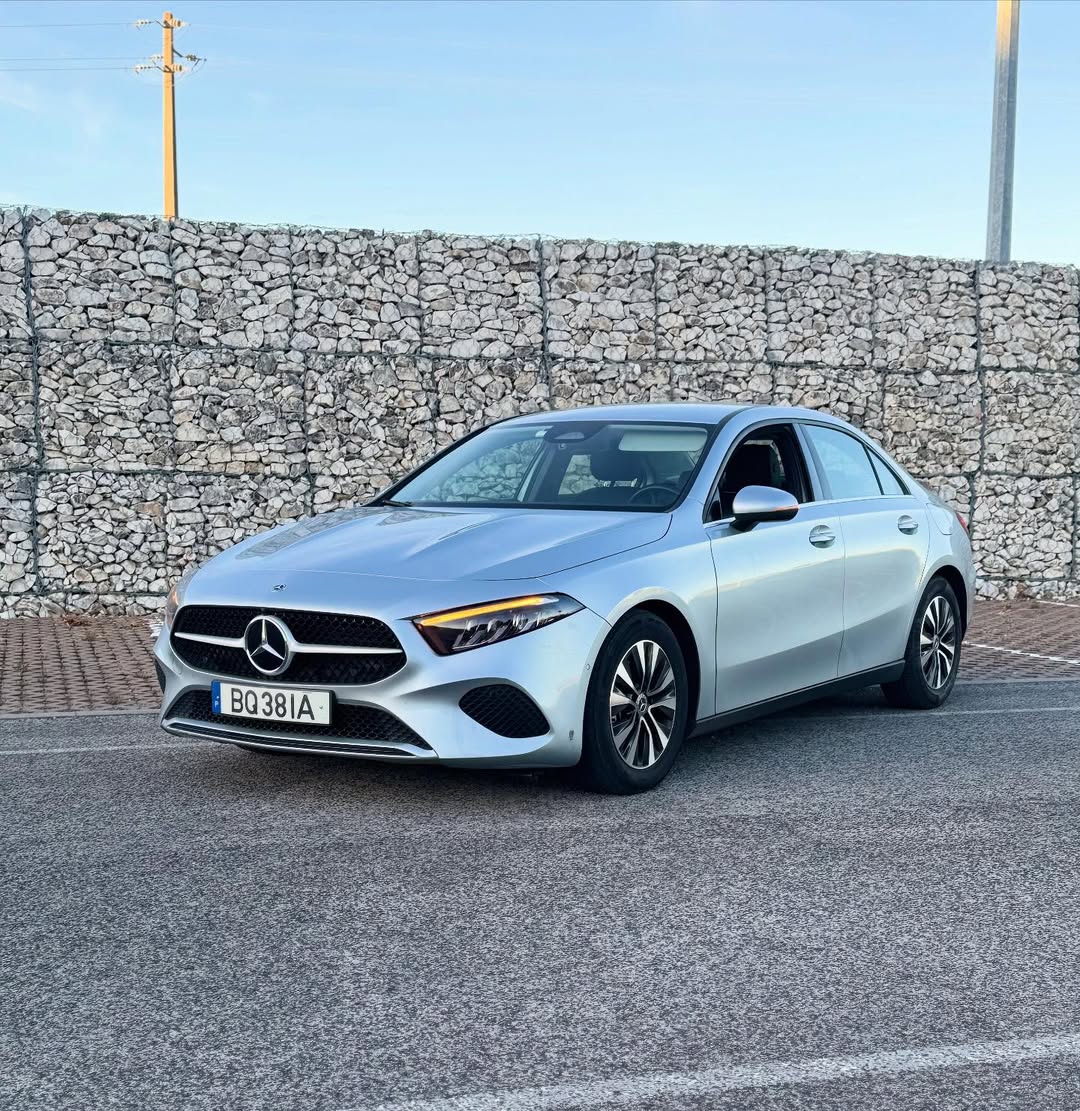 Mercedes A 180 Limousine / 2025