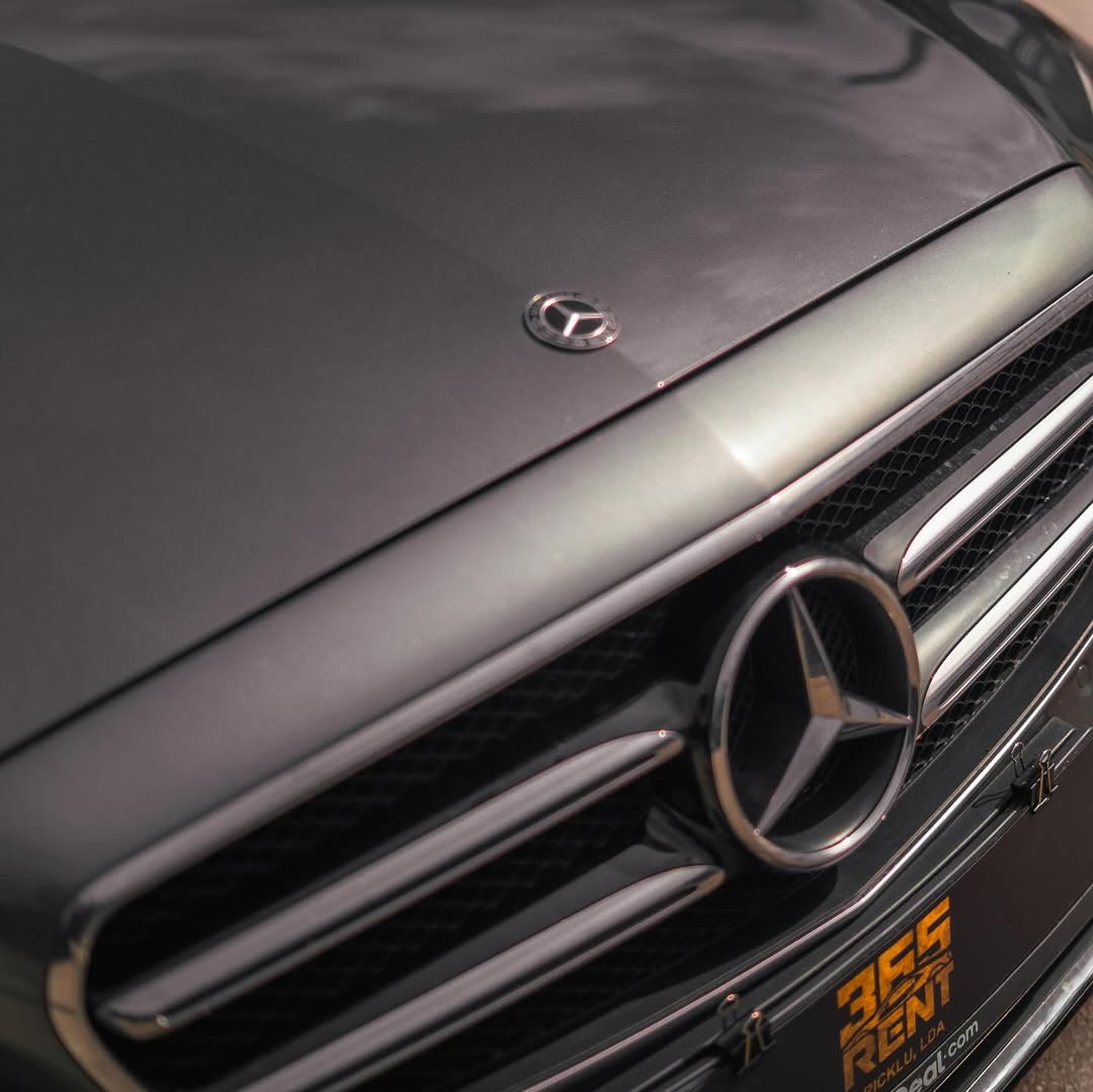 Mercedes Class E Luxury• 2019• Automático• Diesel • _5 portasMais informações ou reservas entre (3)